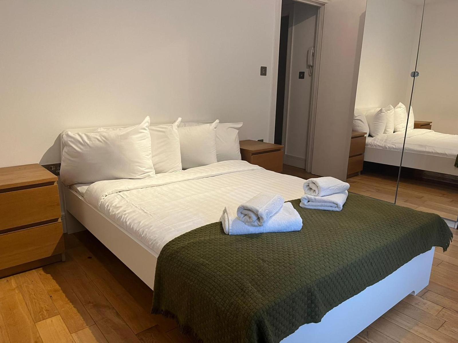Apartment Westciti Chatsworth Road